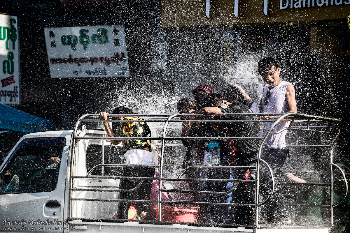 Myanmar - New Year ( Water Festival )