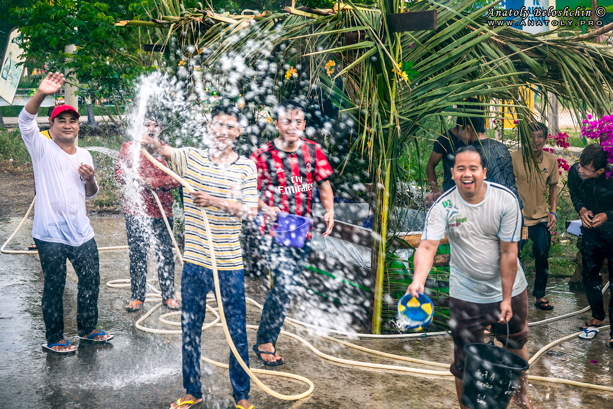 Myanmar - New Year ( Water Festival )