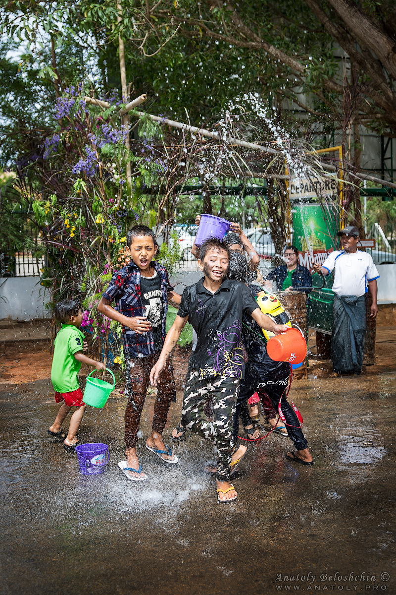 Myanmar - New Year ( Water Festival )
