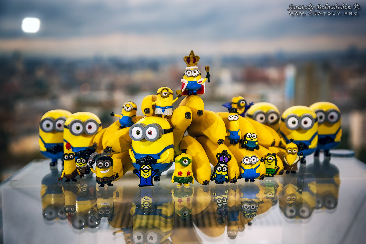Minions and bananas