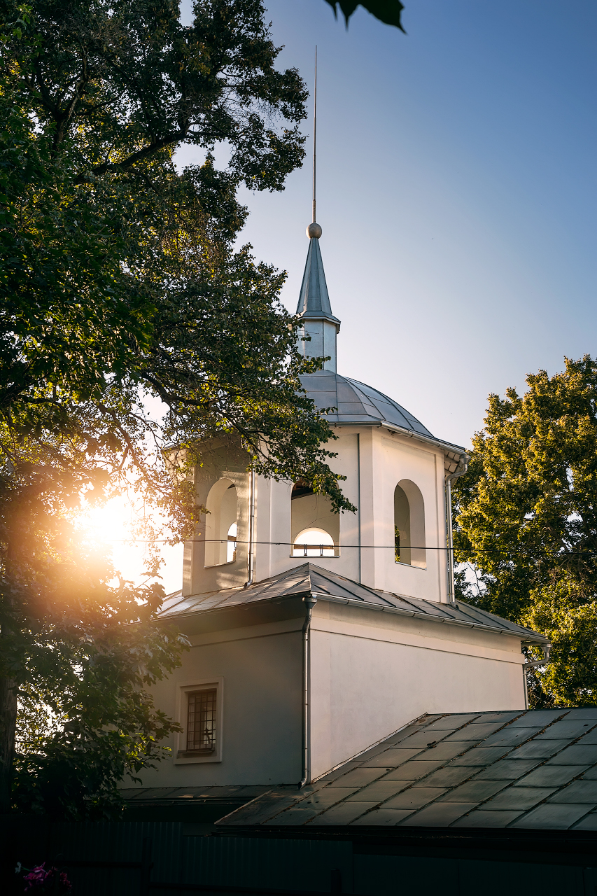 Храм Рождества Богородицы в Клишино