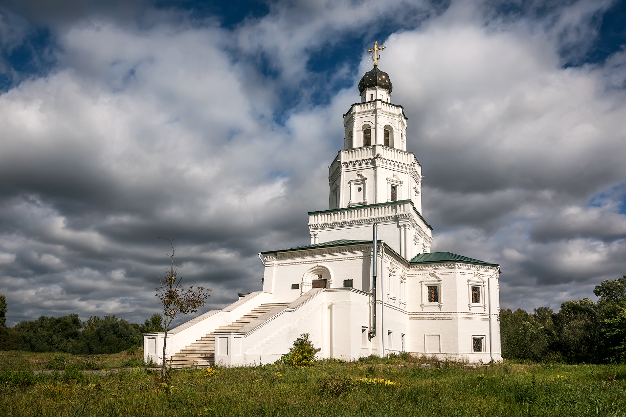 Церковь Вознесения Господня в Сенницах
