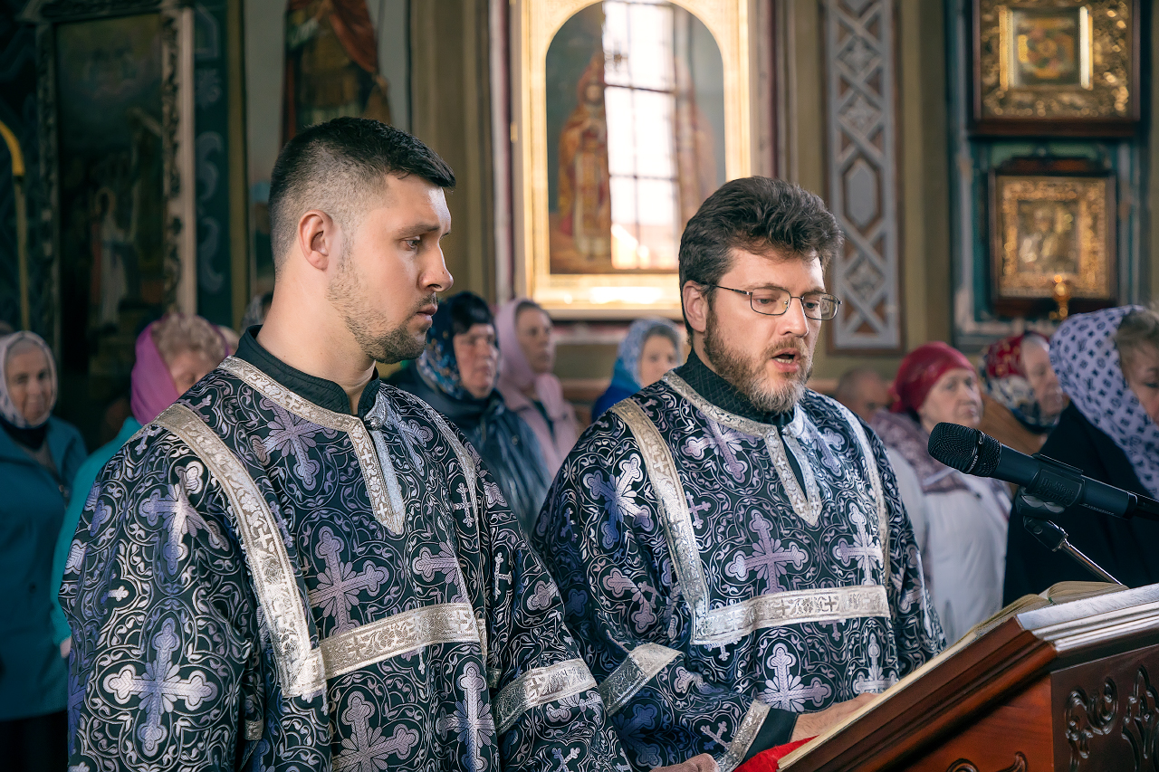 Страстная пятница, Храм Святой Троицы г. Озеры