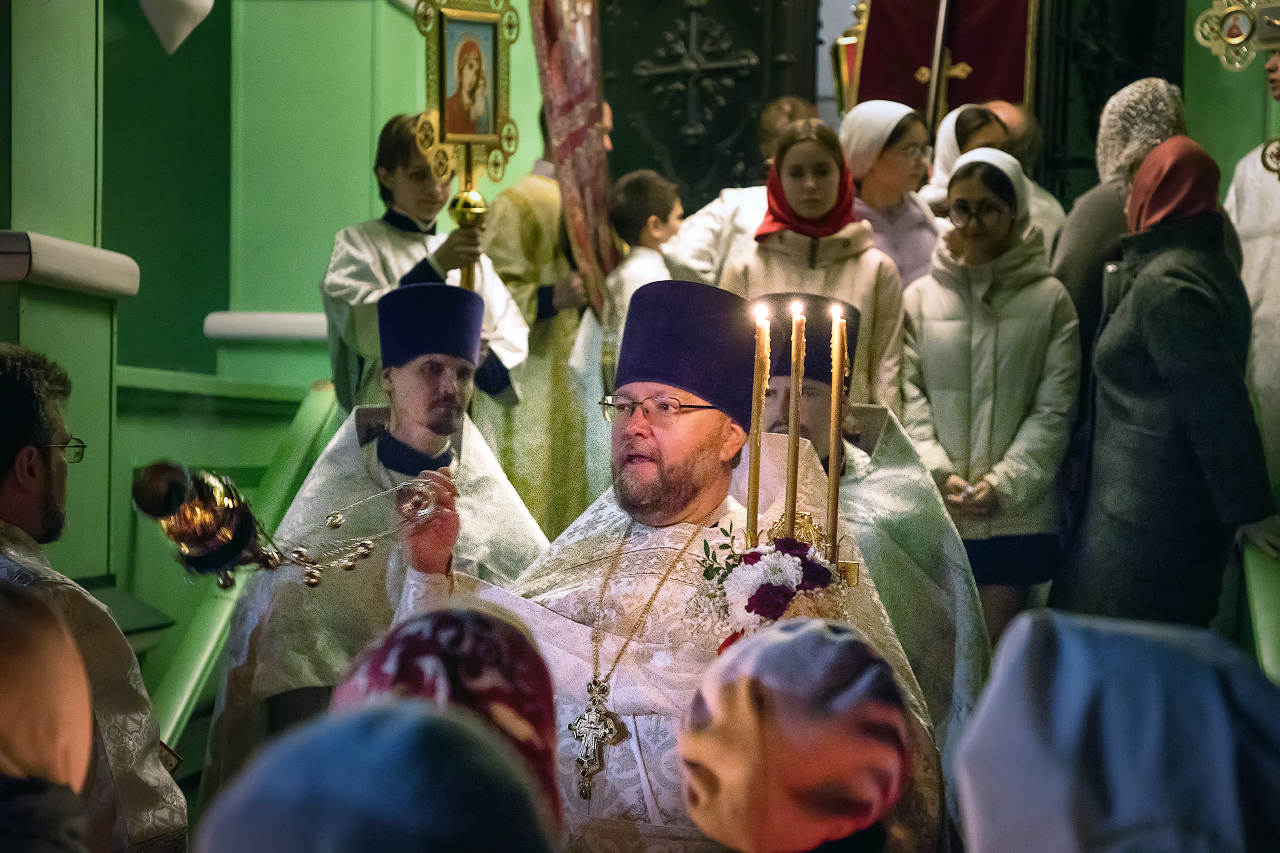 Святая Пасха Христова,  Храм Пресвятой Троицы, г. Озёры