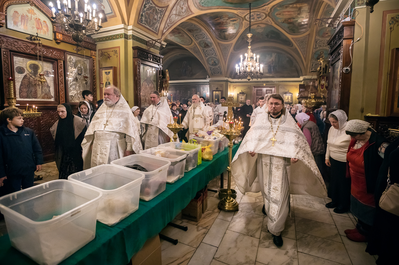 Митрополит Феогност. Храм Рождества Пресвятой Богородицы в Старом Симонове