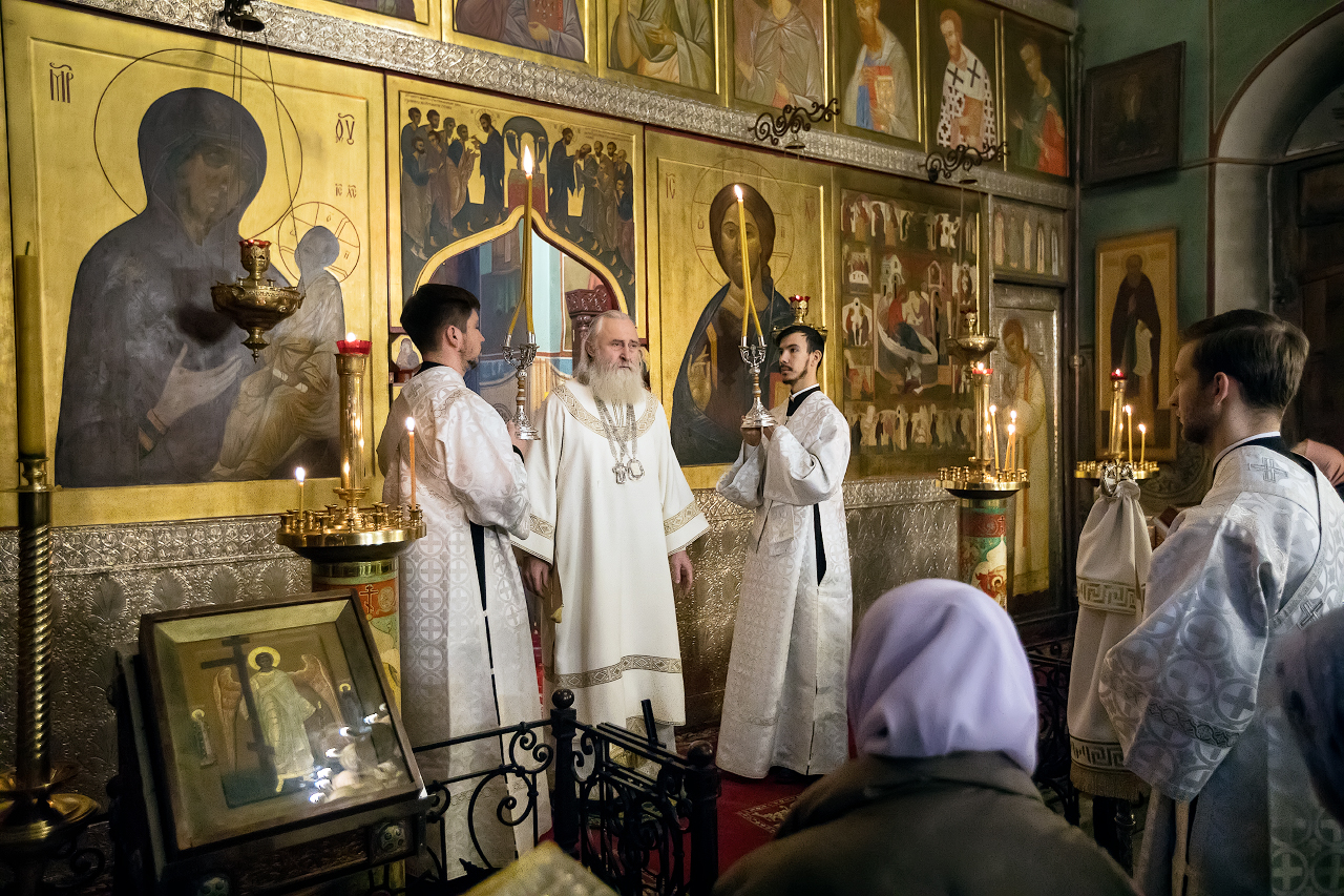 Митрополит Феогност. Храм Рождества Пресвятой Богородицы в Старом Симонове