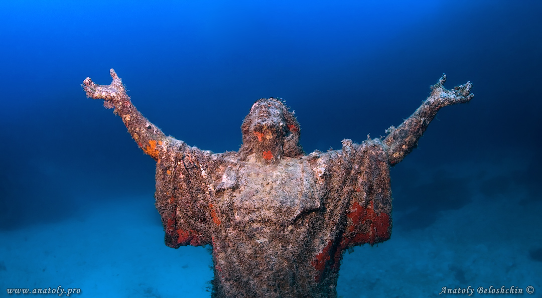Jesus Christ uw statue, Malta, Anatoly Beloshchin